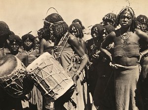 „Ein Imperium aufbauen“ im faschistischen Zeitalter: Cumana-Gruppe, 09/05/1936 von Modestino Baldinetti