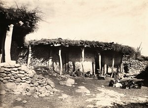 „Ein Imperium aufbauen“ im faschistischen Zeitalter: ein abessinisches Haus in Edmò, 09/05/1936