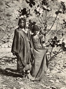 Zwei Mària-Mädchen, 09.05.1936 von Modestino Baldinetti
