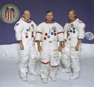 Apollo 16 - NASA, 1972 von NASA Images