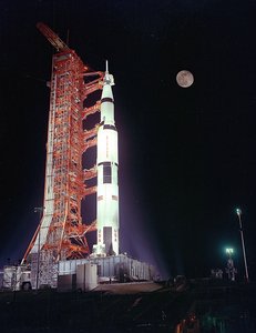 Apollo 17 - NASA, 1972 von NASA Images