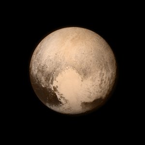 Pluto vom New Horizons-Raumschiff gesehen, 2015 von NASA Images