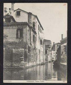Kanal in Venedig von Neue Photographische Gesellschaft
