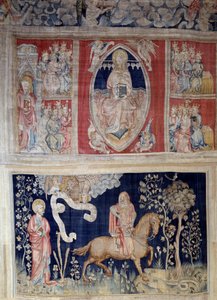Wandteppich der Offenbarung: Darstellung von Christus in Majestät oder Tetramorph. Der rote Reiter und der Krieg. Tapisserie von Nicolas Bataille von Nicolas Bataille