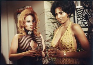 Pam Grier als Statistin am Set von 