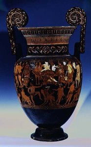 Attische rotfigurige Volutenkrater, dekoriert mit einer Szene von Schauspielern und Musikern, die sich auf eine Aufführung vor Bacchus und Ariadne vorbereiten, Griechisch, aus Ruvo, 5. Jahrhundert v. Chr. von Painter Pronomos
