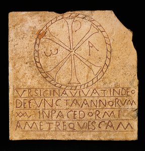Christliche Inschrift mit dem Monogramm Christi, gefunden in Rom, Frühchristliche Periode, 4. Jahrhundert