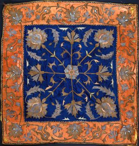 Eine Bocha aus blauem Satin, bestickt mit Silber- und Goldfäden von Persian School