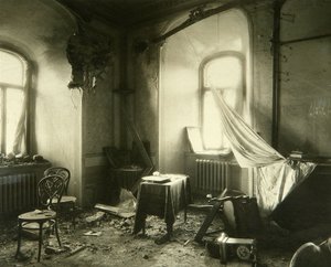 Russische Revolution von 1917: Inneres des Chudov-Klosters im Kreml von Moskau nach dem Bombardement im November 1917. Fotografie von Pyotr Petrovich Pavlov (1860-1925)