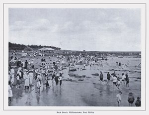 Back Beach, Williamstown, Port Phillip (s/w Foto) von Photographer Australian
