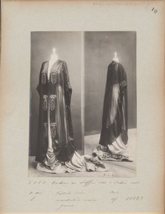 Albumseite: House of Worth, Abendmantel von Photographer French