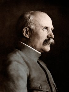 Porträt von Marschall Philippe Pétain, ca. 1916-1917
