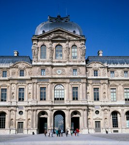 Architektur: Ansicht des quadratischen Hofes im Louvre. Realisiert von Pierre Lescot (1515-1578) von Pierre Lescot