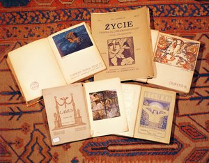Sammlung literarischer Zeitschriften, die um 1900 in Polen produziert wurden von Polish School