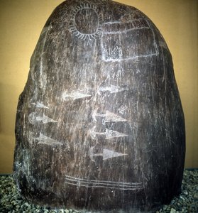 Kultur der Camunni. Bagnolo-Stele Typ 1 a