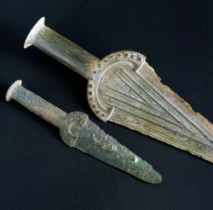 Prähistorisch, Etruskische Zivilisation: Bronzedolch aus der Nekropole San Giovenale (Viterbo), Latium. Bronzezeit. 17. Jahrhundert v. Chr. Rom, Museo Nazionale Preistorico Etnografico Luigi Pigorini von Prehistoric Prehistoric