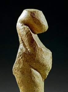 Prähistorie: Statue einer Gravettian-Frau vom Fundort Kostenki (Oblast Woronesch). 30000-25000 v. Chr.