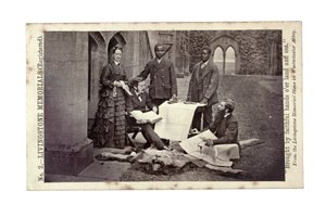 Tom und Agnes Livingstone, Abdullah Susi, James Chuma und Horace Waller, Newstead Abbey, England