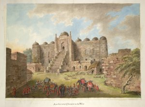 Der Eingangshof und die Ostfassade zur Kalan-Moschee. Lady Hastings