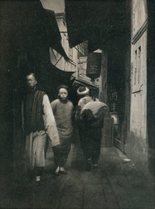 Eine Straße in China, ca. 1927, 1927 von Reginald Belfield