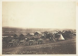 Artilleriewagen, Balaklava in der Ferne von Roger Fenton