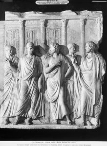 Eine Gruppe von Senatoren vor dem Tempel des Jupiter von Roman