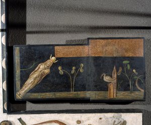 „Asarotos“ (ungesäuberter Boden) Mosaikfragmente signiert von Harakliton aus Rom, 2. Jahrhundert n. Chr. von Roman