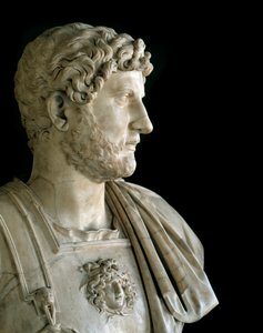 Büste des Kaisers Hadrian von Roman