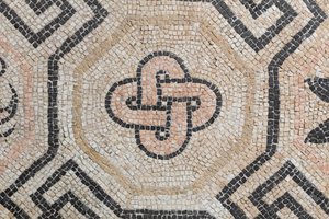 Geometrisches Muster aus der Via San Rocchino Domus, 2. Jahrhundert n. Chr. von Roman