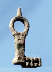 Haustürschlüssel, gefunden bei Ausgrabungen von Tiberius, spätrömische - frühbyzantinische Zeit von Roman