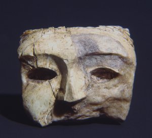 Menschliche Maske, aus dem Grab von Bernardini di Palestrina