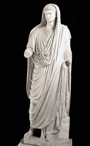 Marmorskulptur des römischen Kaisers Augustus (Gaius Julius Caesar Octavianus) als Pontifex Maximus von Roman