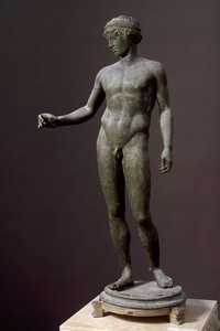 Ephebe (Bronzeskulptur nach einem griechischen Original aus Pompeji) von Roman