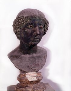Römische Antiquität: Büste einer römischen Dame aus Pompeji (1. Jahrhundert n. Chr.) von Roman