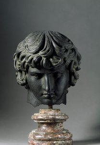 Römische Kunst: Darstellung von Antinous (oder Antinoo, ca. 110-130), junger Geliebter von Kaiser Hadrian. Bronzeskulptur. Florenz, Museo Archeologico von Roman