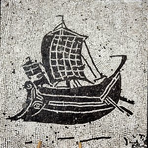 Sabratha-Schiff kehrt in den Hafen von Ostia zurück von Roman