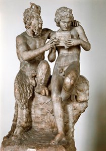 Statuette des Gottes Pan, der seinem Eromenos, dem Hirten Daphnis, das Flötenspiel beibringt. Römische Marmorskulptur nach einem griechischen Original. Nationales Archäologisches Museum von Neapel