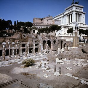 Das Caesar-Forum begann 54 v. Chr. und endete unter Kaiser Augustus. Rom.