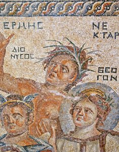 Die Präsentation des Baby Dionysos durch Hermes. Detail von Hermes, Nektar und Theogen, Haus des Aion, Paphos, Zypern von Roman