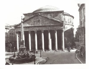 Blick auf das Pantheon und den ägyptischen Obelisken auf der Piazza della Rotunda von Roman