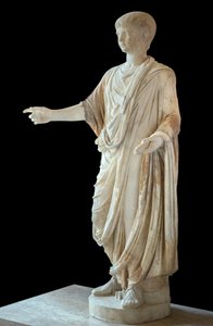 Kunst Rom Kind in der Toga und mit der Bulla gekleidet, der Kopf ist der des Kindes Nero