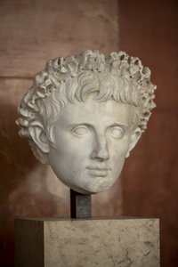 Kopf des Kaisers Augustus (63 v. Chr. - 14 n. Chr.) Marmor
