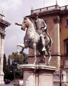 Reiterstatue von Marc Aurel - Piazza del Campidoglio, Rom von Roman Roman
