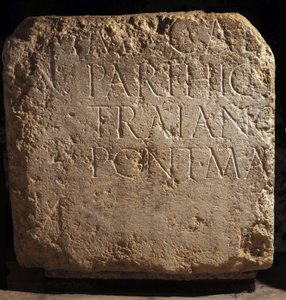 Teil einer größeren hadrianischen Inschrift, 2. Jahrhundert n. Chr. (Stein) von Roman Roman