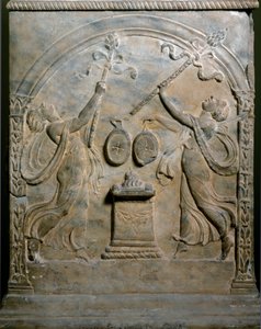Römische Kunst: Grabaltar, der zwei tanzende Mänaden darstellt. Flachrelief. Rom, Nationalmuseum von Roman Roman