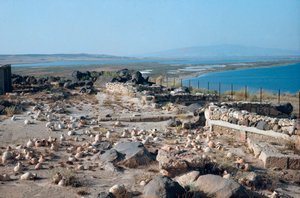 Stadtansicht von Tharros, antiker punisch-römischer Hafen, gegründet von den Phöniziern in Sardinien, Italien von Roman Roman
