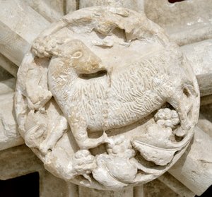 Ein Lamm, Detail des Gewölbes der Saint-Laurent-Kapelle, ursprünglich über der Zisterzienserabtei von Fontenay (Burgund, Frankreich) von Romanesque