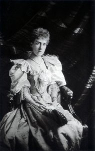 Prinzessin Marie Louise von Schleswig-Holstein 1872-1956, spätes 19. Jahrhundert von Russell and Sons