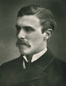 Der ehrenwerte William St. John Fremantle Brodrick, um 1899 von Russell and Sons