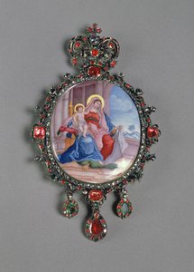Panagia mit Miniatur der Madonna und des Kindes (bemaltes Emaille und geprägtes Silber mit Edelsteinen) von Russian School